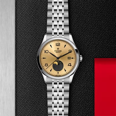 TUDOR 1926 Luna thumbnail 5