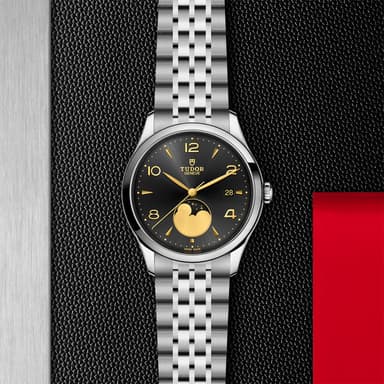 TUDOR 1926 Luna thumbnail 5